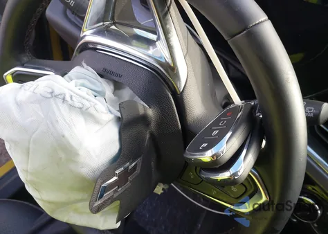 2025 Chevrolet Trax Fwd Activ from USA, damaged, VIN KL77LKEP2SC081069